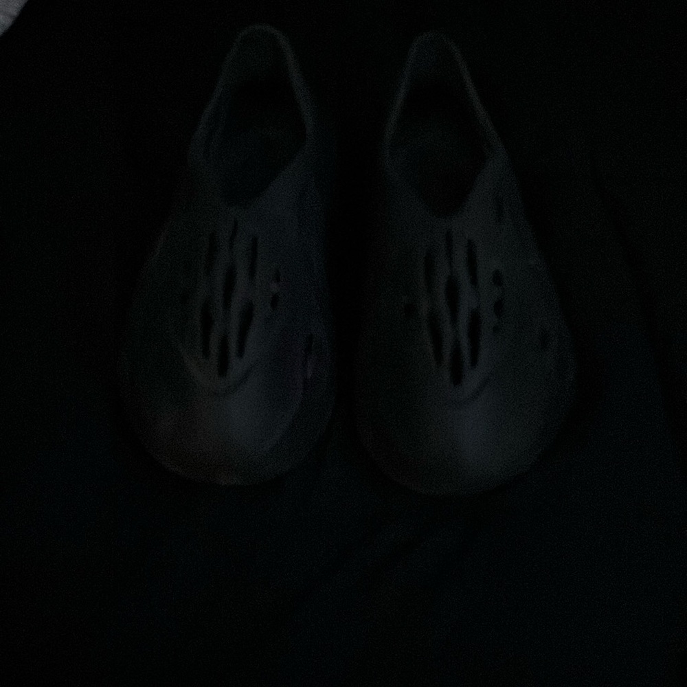 Yeezy foam runners